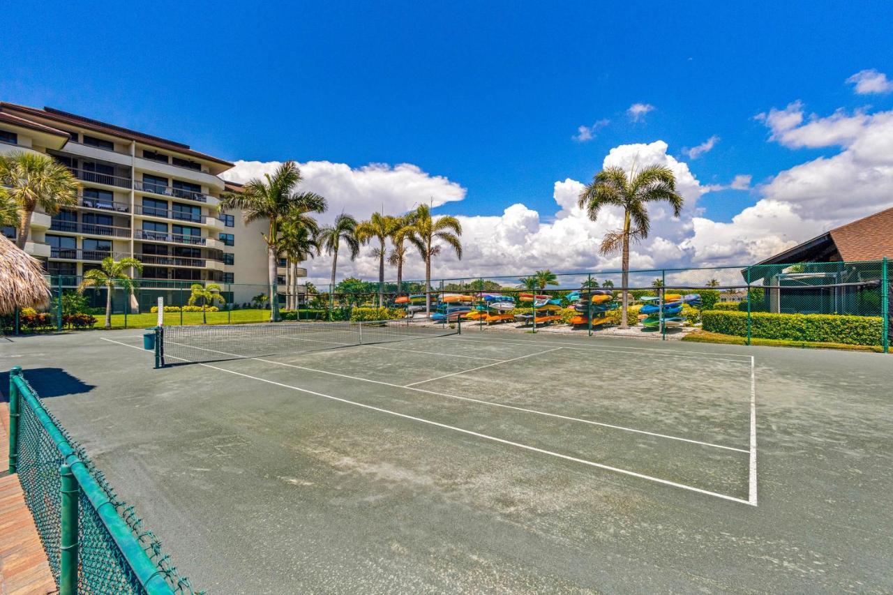 Bird Of Paradise Marco Island Exterior photo